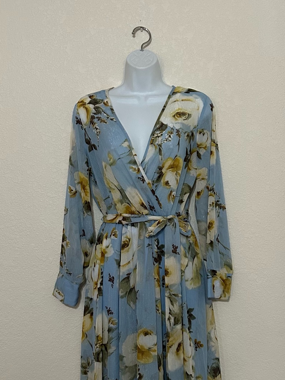 Kate and Lilly Light Blue Floral Wrap Maxi Dress Size 6